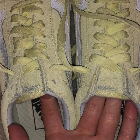 Yellow Vans - Picture 5 of 7